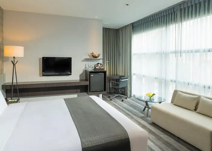 Millennium Hilton 5*