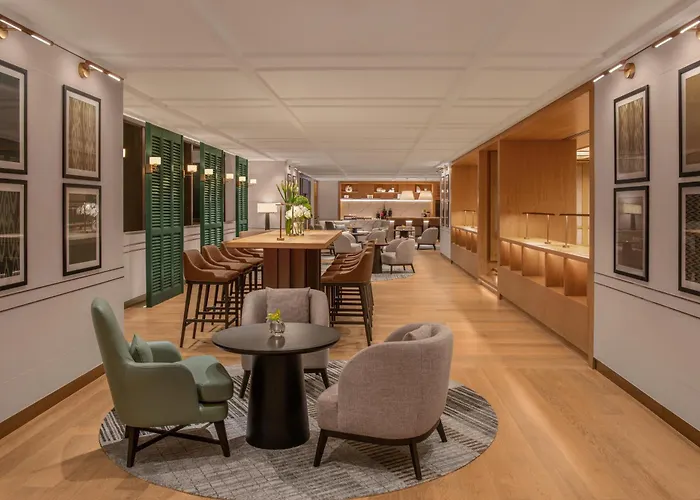 Millennium Hilton Hotel 5*