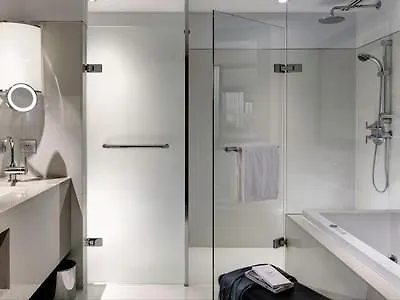 Millennium Hilton Hotel 5*
